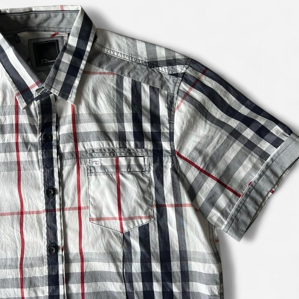 7 Diamonds Short Sleeve Button Down Size M- Navy, white and red Nice Details!